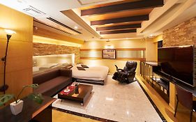 Hotel Aqua Blue Yokosuka (Adults Only)